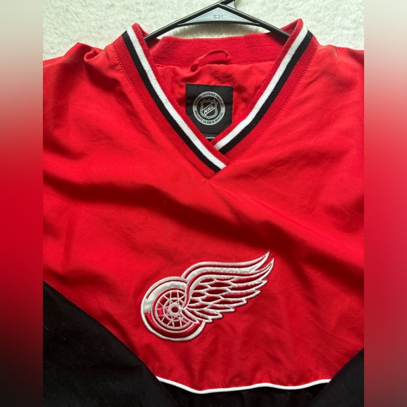 Detroit Red Wings Jacket - Picture 4 of 4